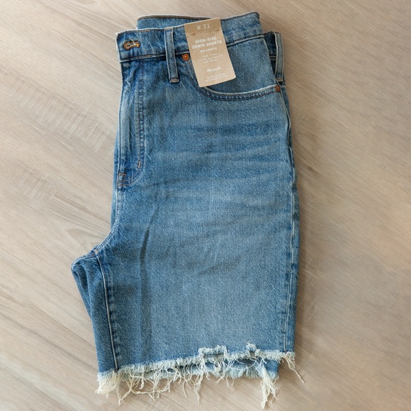 Madewell Pants - MADEWELL High-rise denim shorts (mid length) size 31